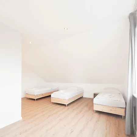 Raj Living - 5 - Balcony - Kitchen - Washing Machine - Next To Cologne *