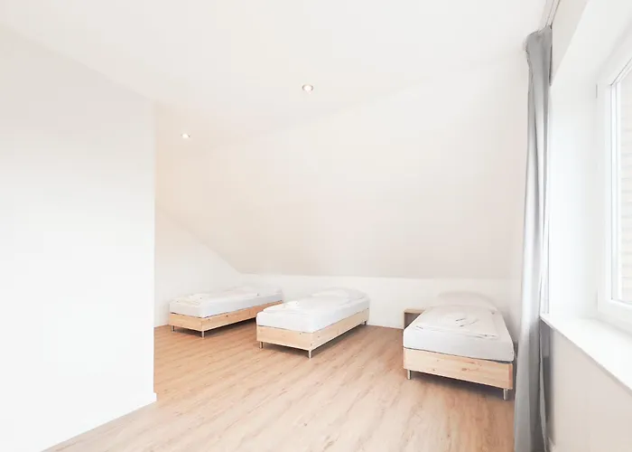 Tolstov - 5 - Balcony - Kitchen - Washing Machine - Next To Cologne *